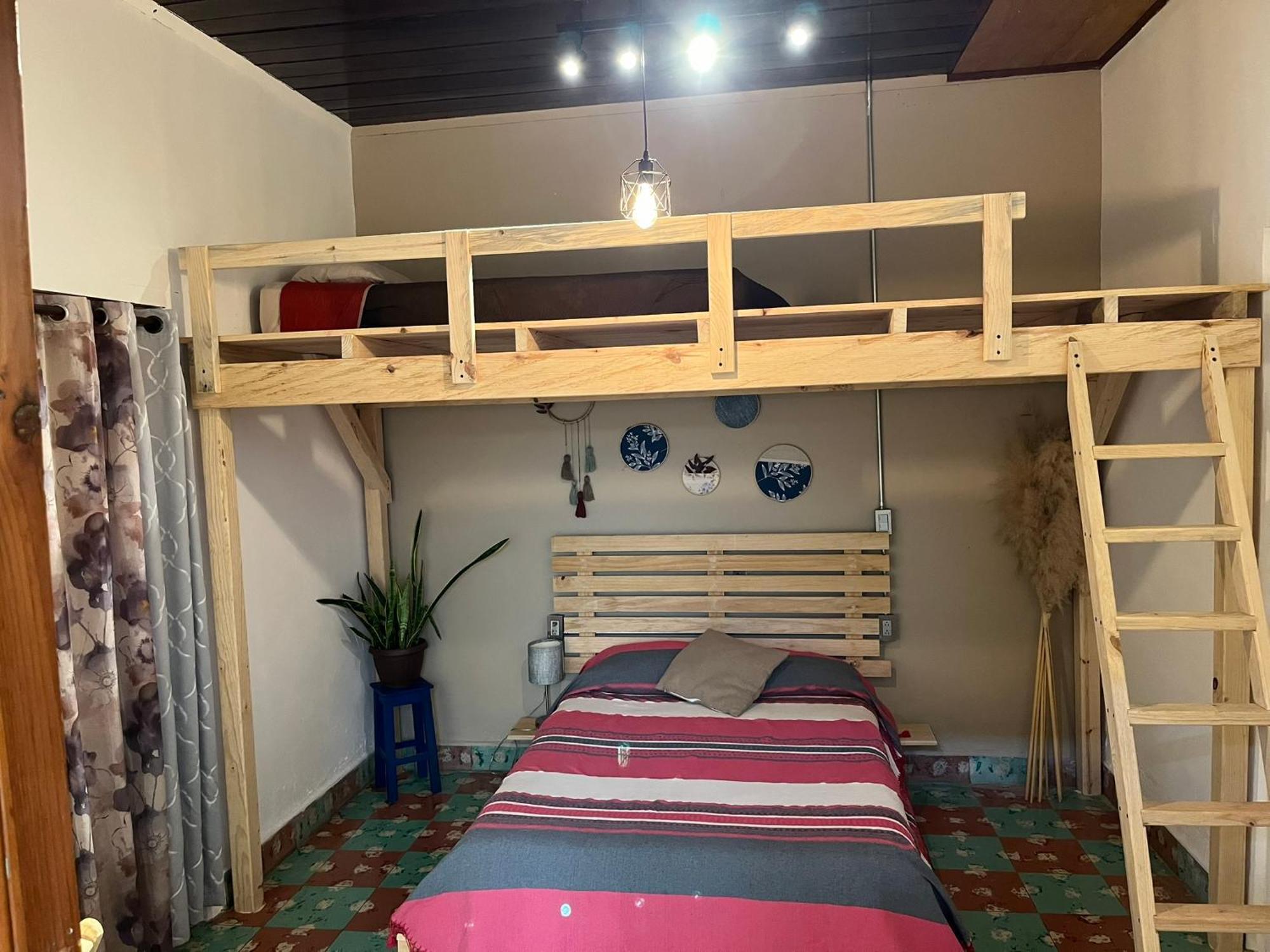 호스탈 카사 가이아 호텔 San Cristóbal de Las Casas 외부 사진